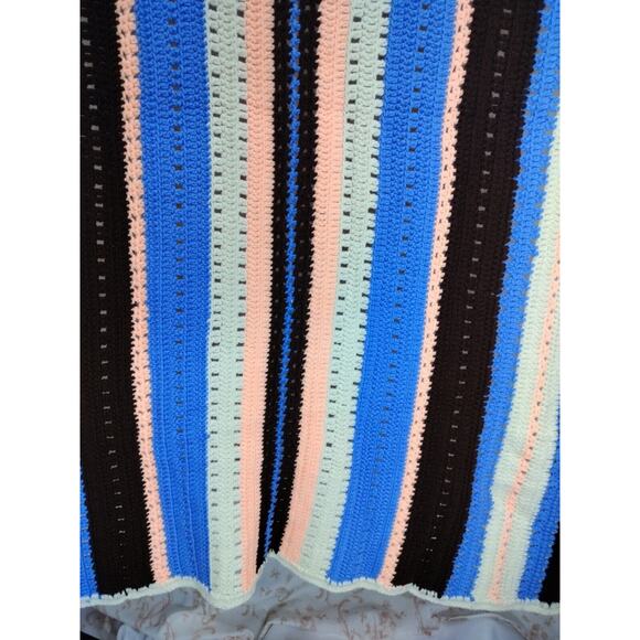 Handmade 52x39 Inches Multicolor Stripe Reversible Crochet Throw/Blanket - Picture 6 of 16